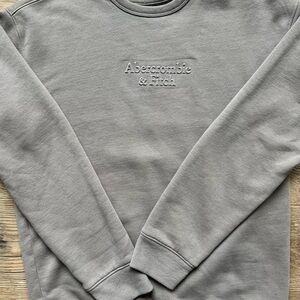 Abercrombie & Fitch crewneck